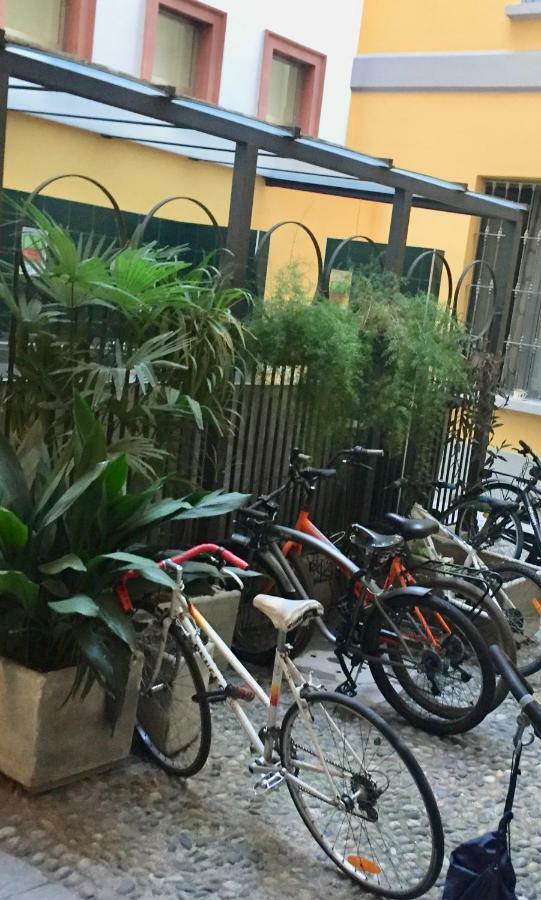 The Pearl - Top Of The Spots In Milano Esterno foto